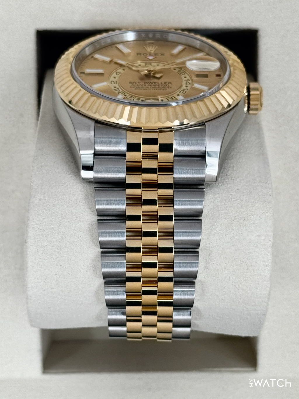 NEW 2026 Rolex Sky-Dweller 42mm 336933 Jubilee Champagne Dial