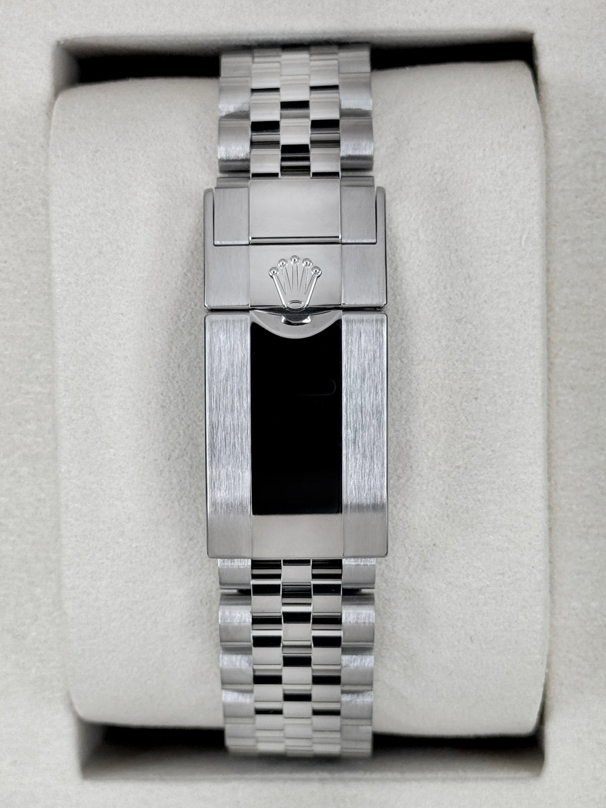 NEW 2026 Rolex GMT-Master II Bruce Wayne 40mm 126710GRNR Jubilee (NEW STYLE CARD)