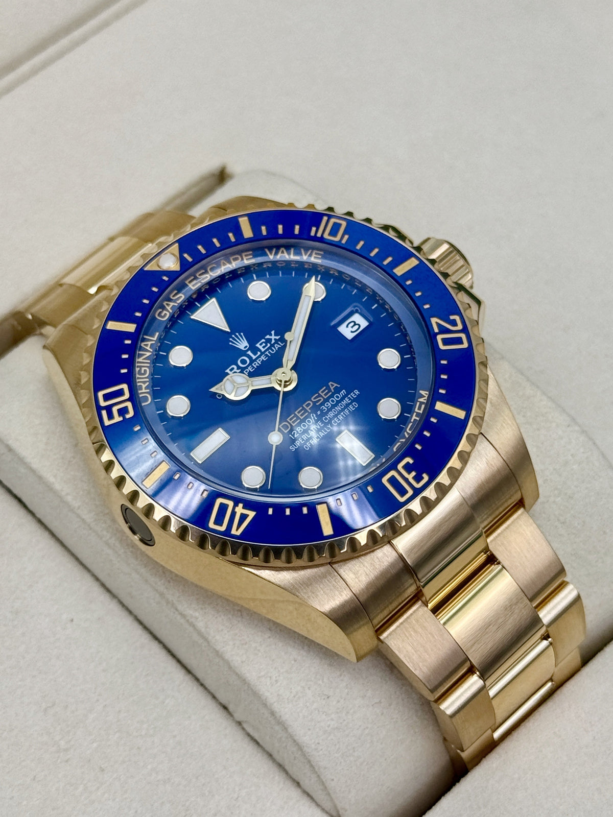 2026 Rolex Deepsea 44mm 136668LB 18K Yellow Gold Blue Dial