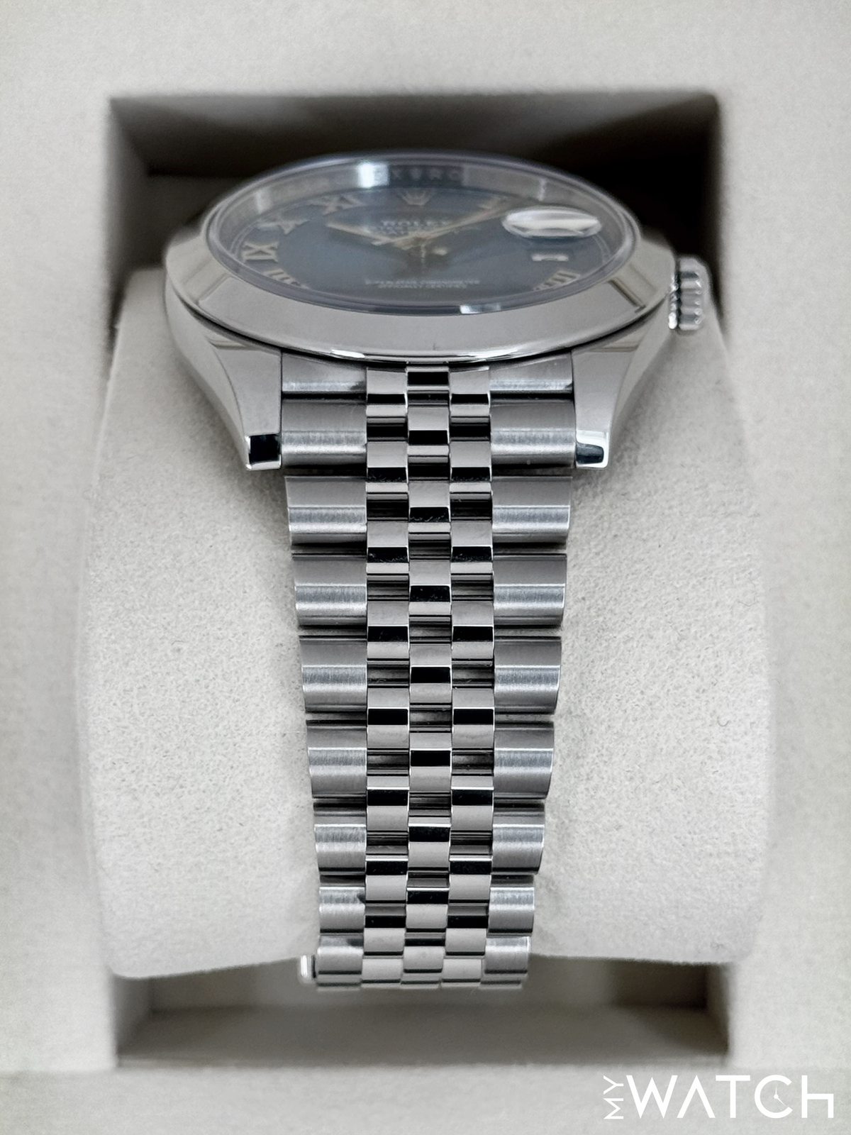 NEW 2026 Rolex Datejust 41mm 126300 Stainless Steel Jubilee Blue Roman Numeral Dial