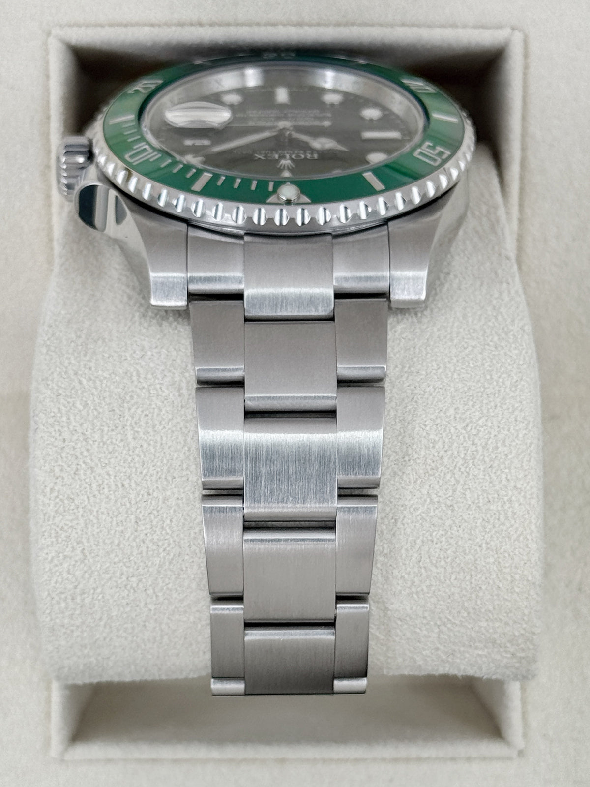 2015 Rolex Submariner Hulk 40mm 116610LV Green Dial