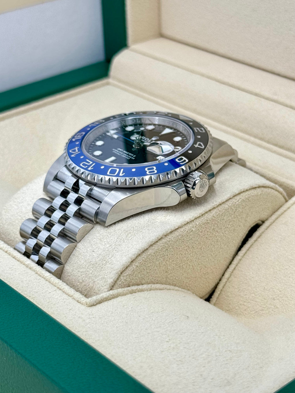 NEW 2022 Rolex GMT-Master II "Batgirl" 40mm 126710BLNR Jubilee Black Dial