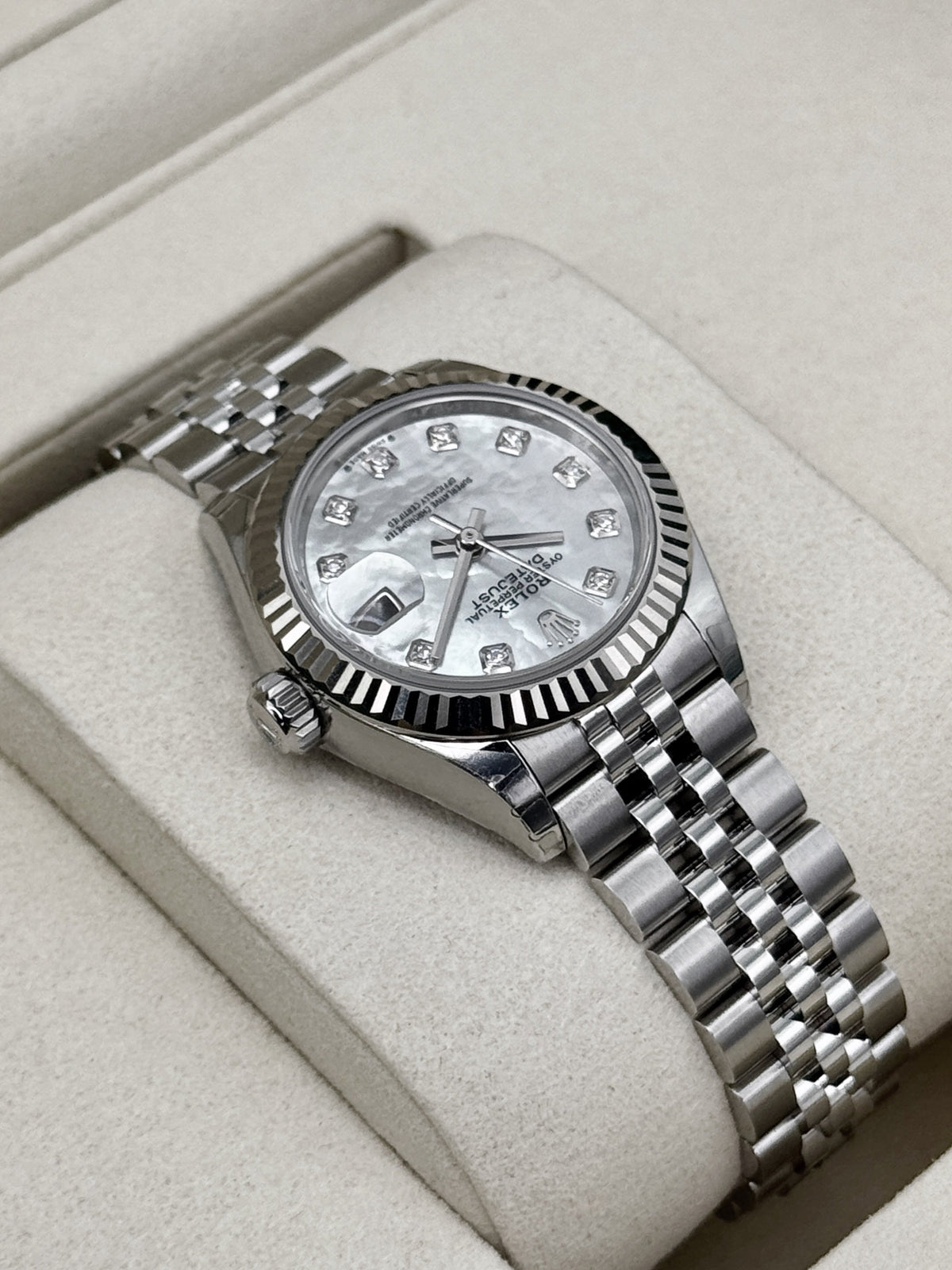 NEW 2026 Rolex Lady Datejust 28mm 279174 Mother of Pearl Diamond Dial