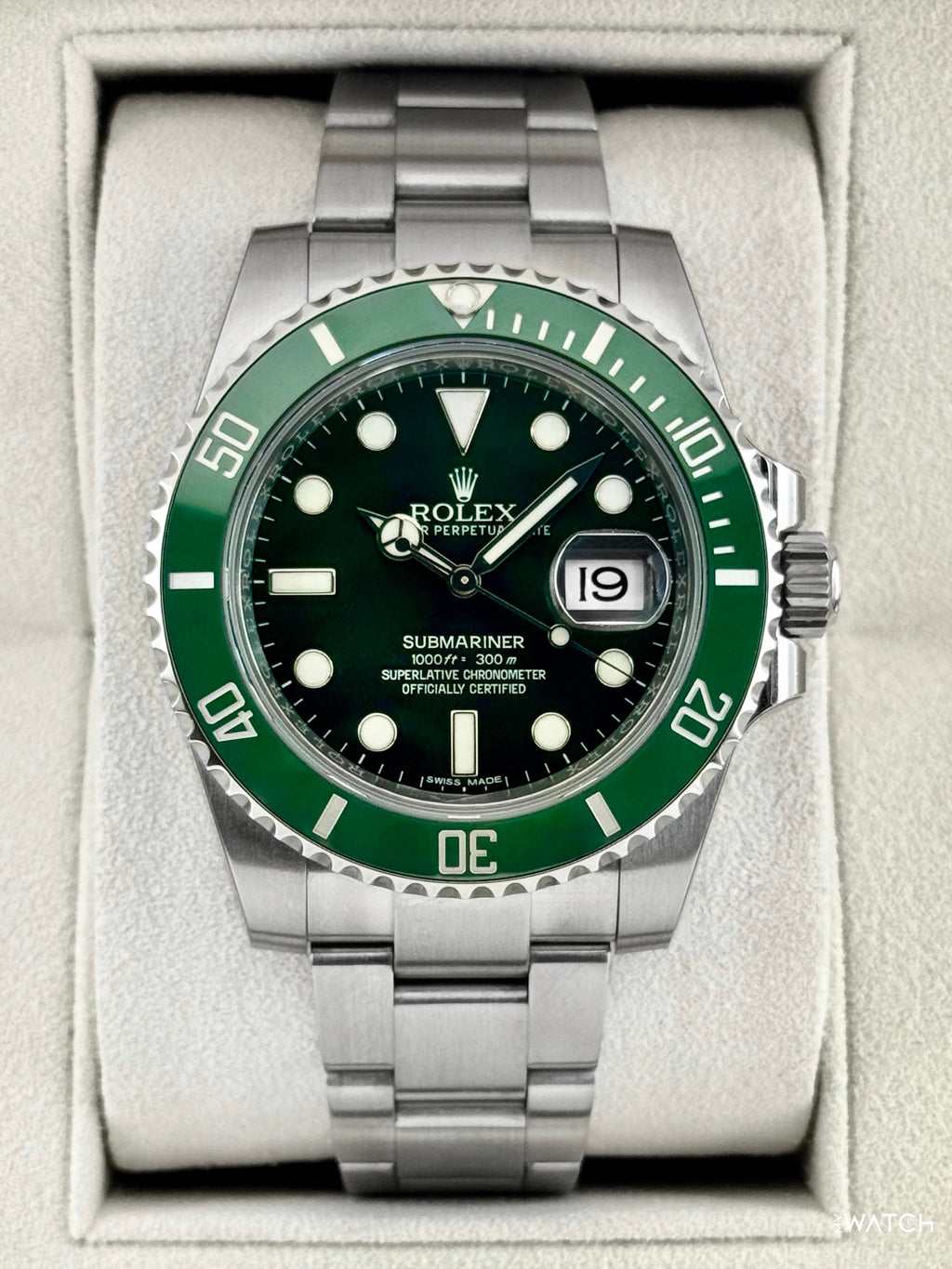 2016 Rolex Submariner “Hulk” 40mm 116610LV Green Dial (STICKERED)