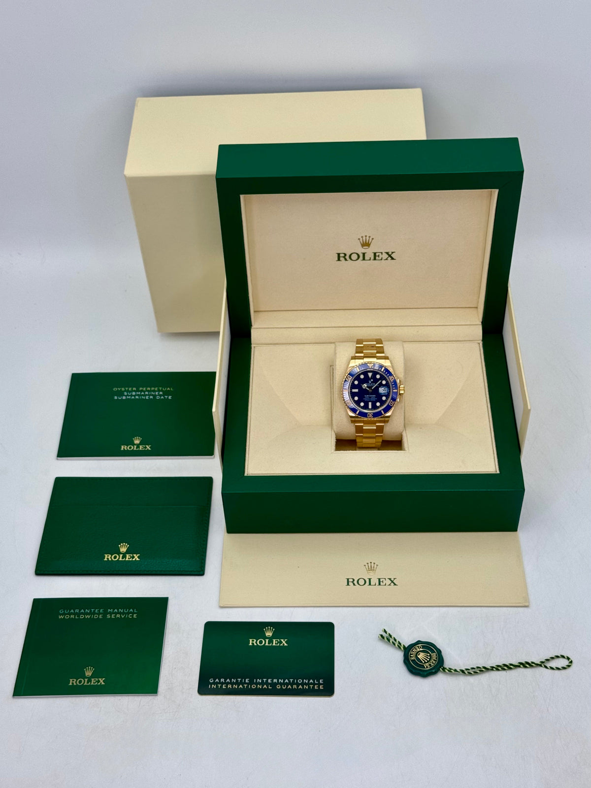 2022 Rolex Submariner "Bluesy" 41mm 126618LB Yellow Gold Blue Dial
