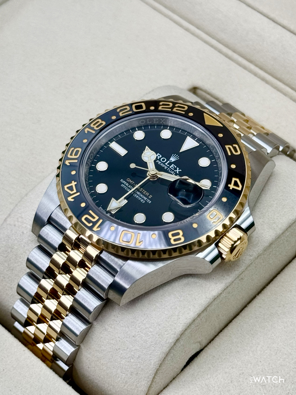 NEW 2025 Rolex GMT-Master II 40mm 126713GRNR Two-Tone Jubilee