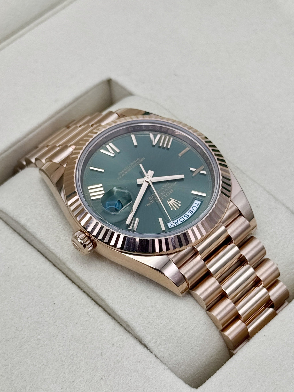 NEW 2025 Rolex Day-Date 40mm 228235 Presidential Rose Gold Olive Green Dial