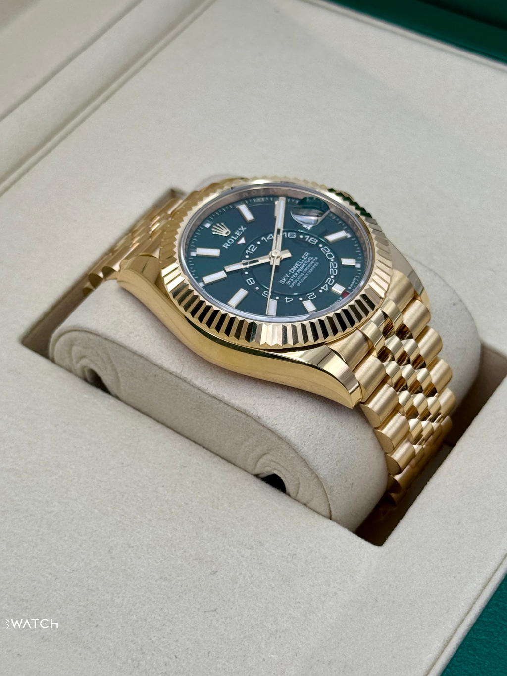 NEW 2026 Rolex Sky-Dweller 42mm 336938 Yellow Gold Jubilee Green Dial