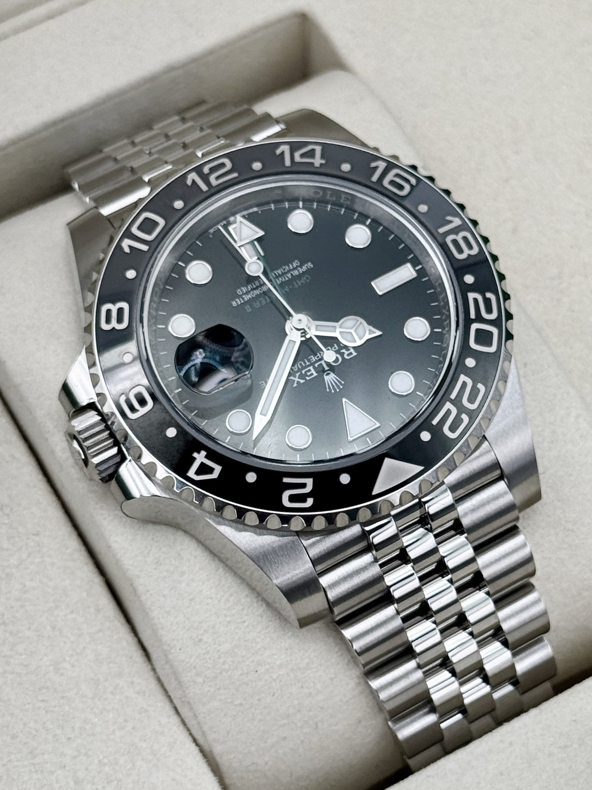 NEW 2026 Rolex GMT-Master II Bruce Wayne 40mm 126710GRNR Jubilee (STICKERED)