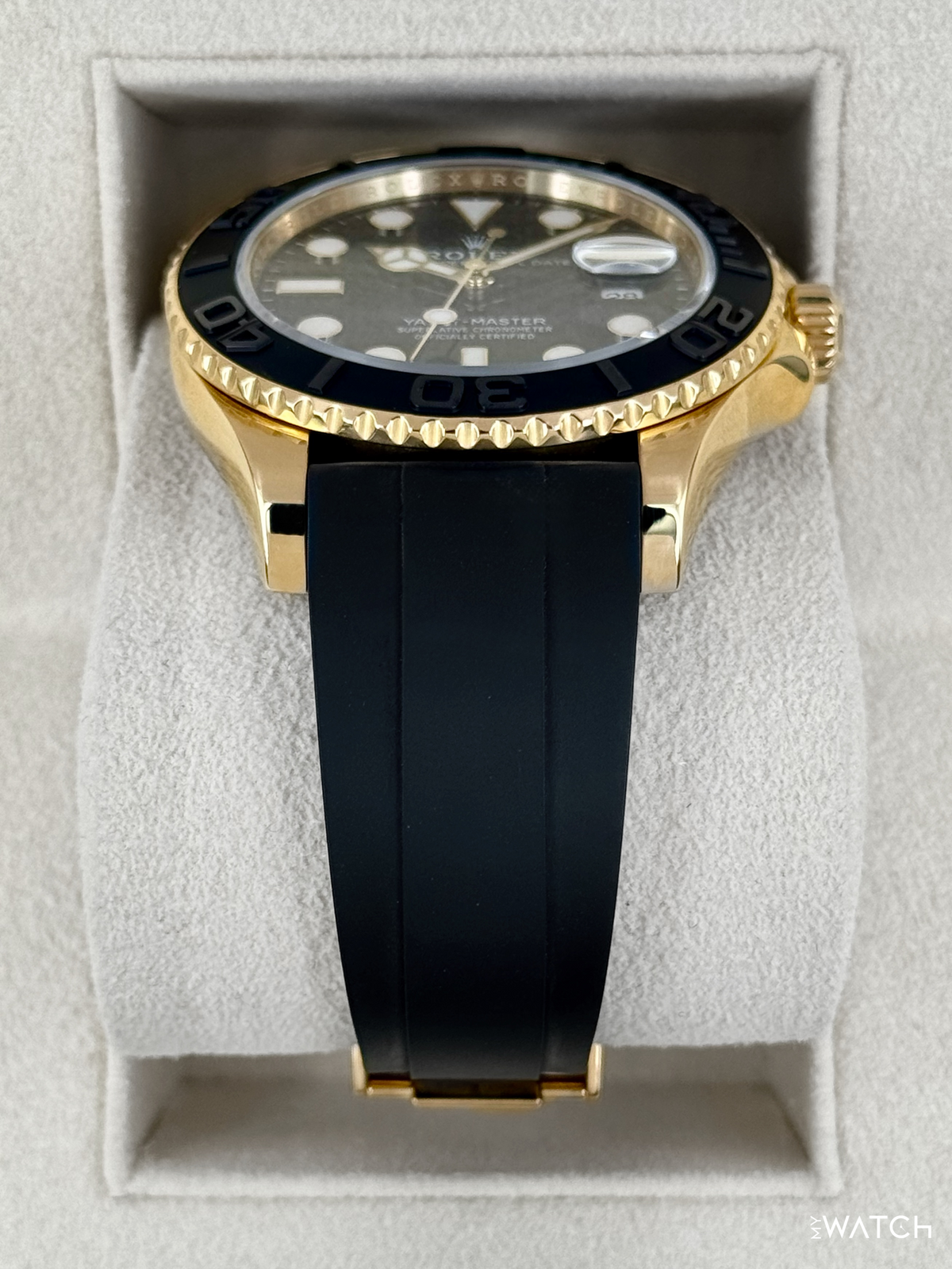 2022 Rolex Yacht-Master 42mm 226658 Gold Oysterflex Black Dial