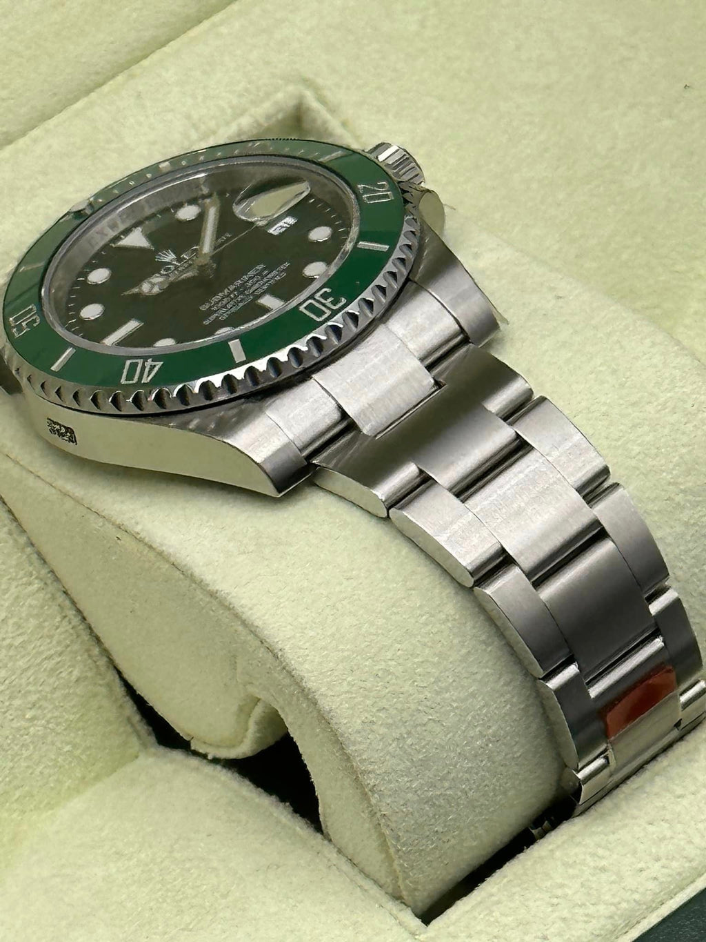 NEW OLD STOCK 2014 Rolex Submariner "Hulk" 40mm 116610LV Green Dial