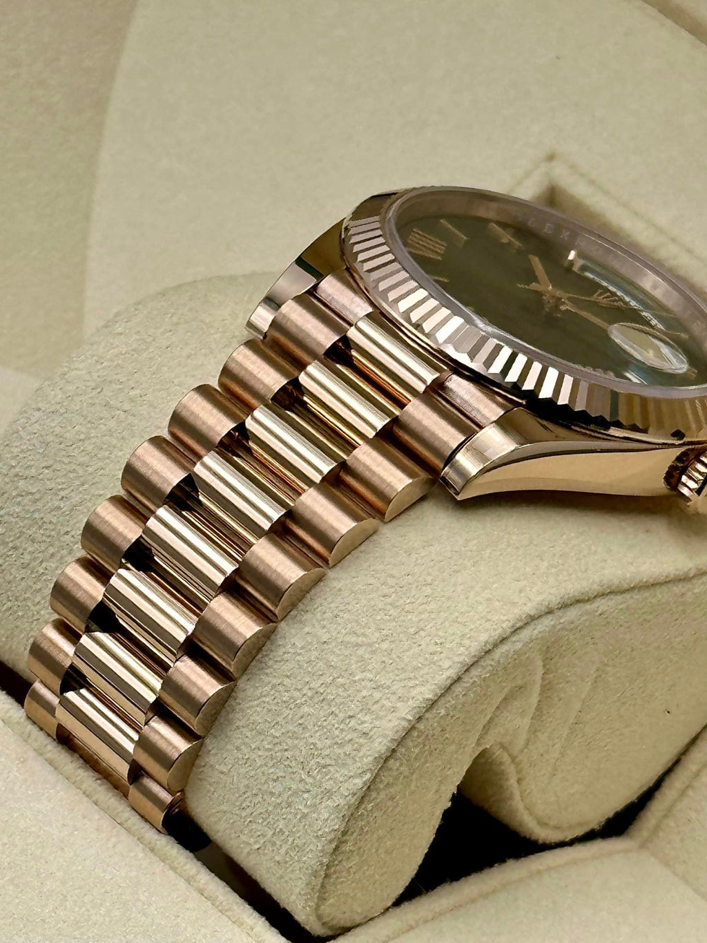 NEW 2023 Rolex Day-Date 40mm 228235 Presidential Rose Gold Green Dial
