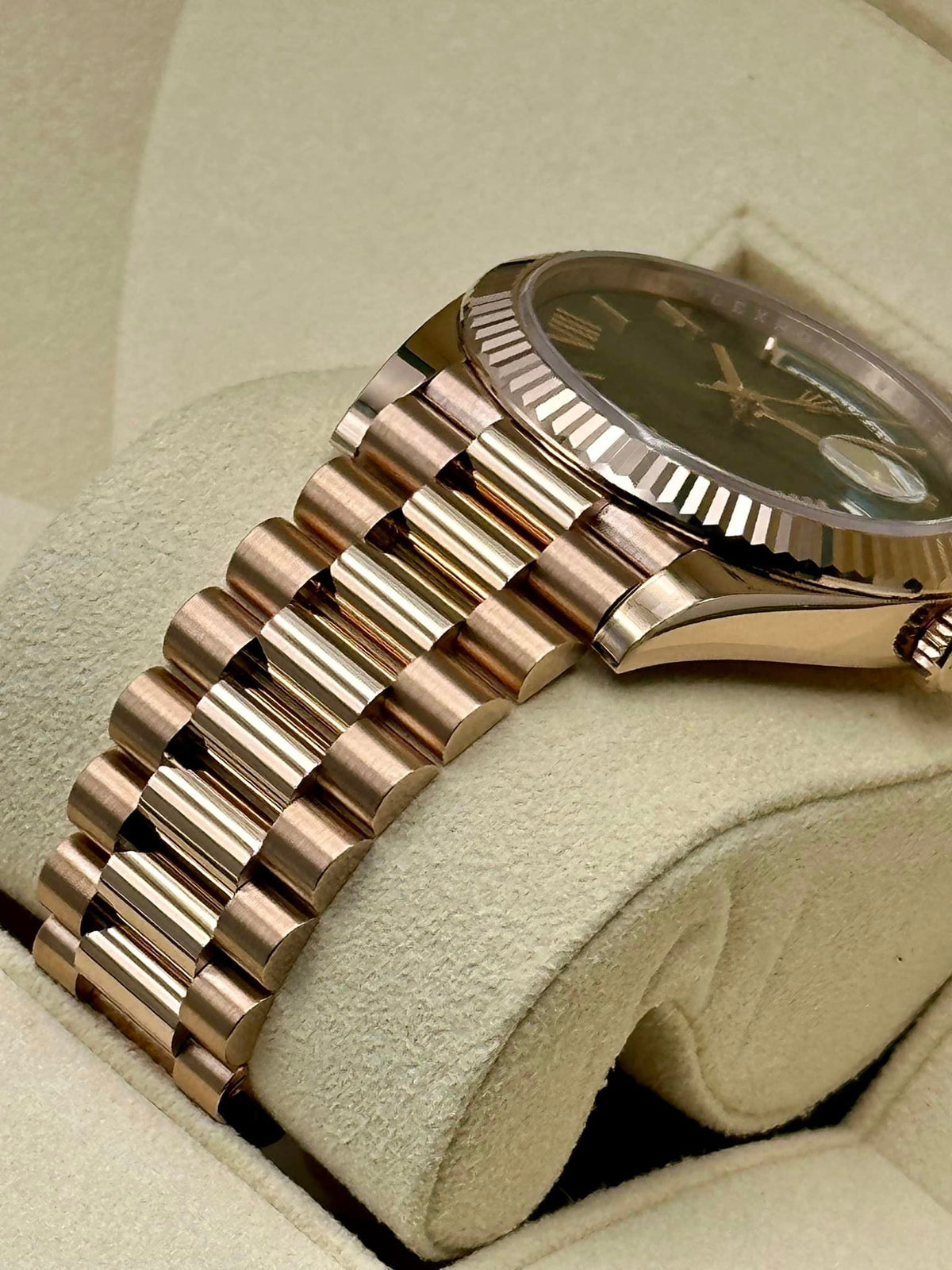NEW 2023 Rolex Day-Date 40mm 228235 Presidential Rose Gold Green Dial