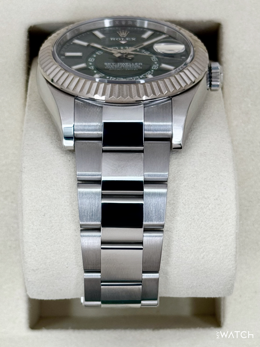 2025 Rolex Sky-Dweller 42mm 336934 Stainless Steel Oyster Green Dial