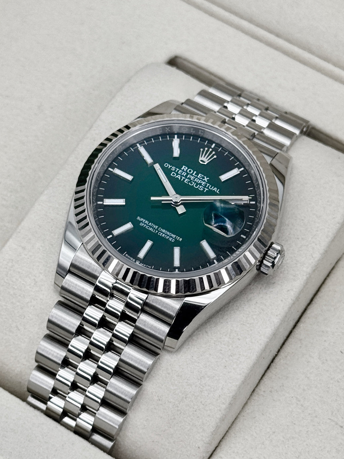 2026 Rolex Datejust 36mm 126234 Stainless Steel Jubilee Green Ombre Dial