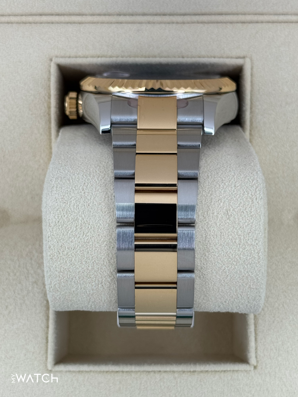 2022 Rolex Sky-Dweller 42mm 326933 Two-Tone Oyster Black Dial