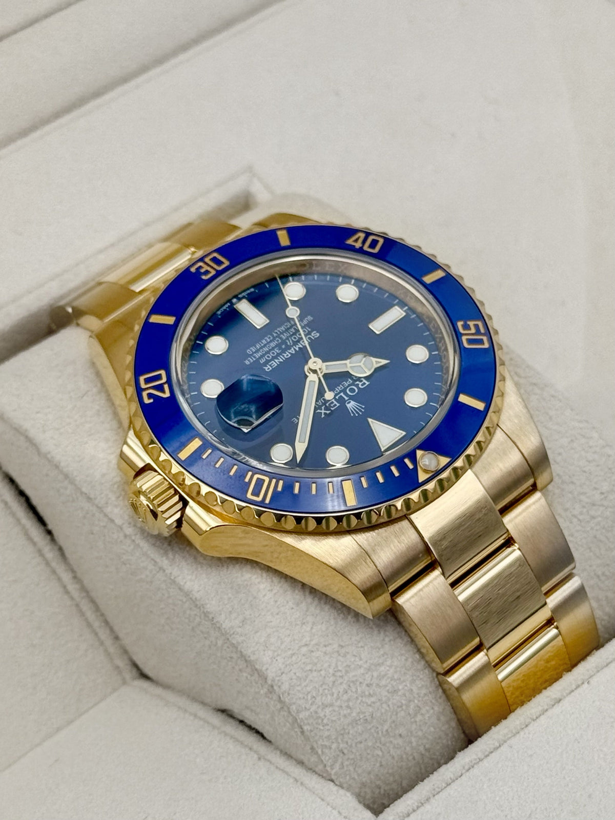 2022 Rolex Submariner "Bluesy" 41mm 126618LB Yellow Gold Blue Dial