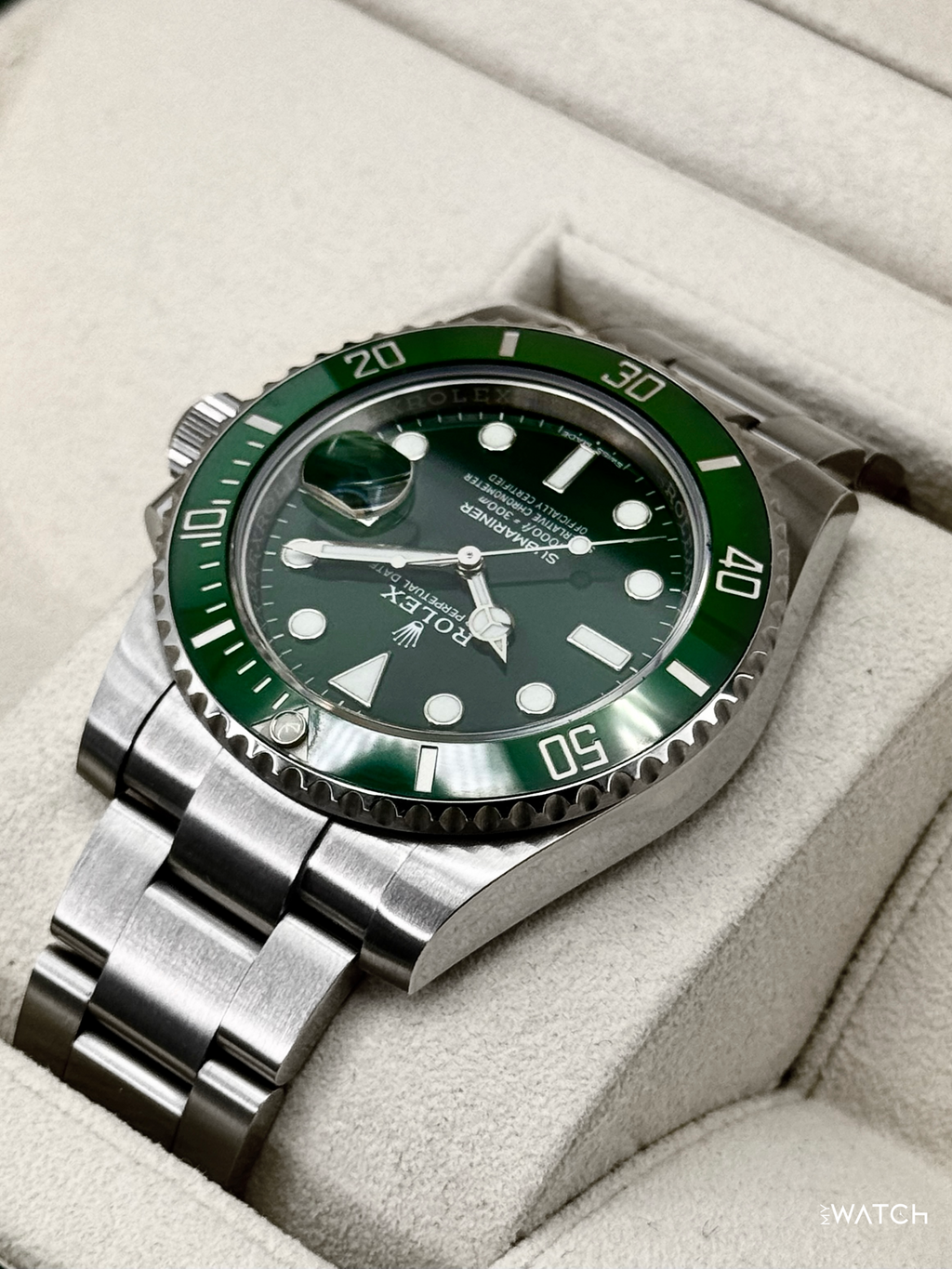 2018 Rolex Submariner “Hulk” 40mm 116610LV Green Dial