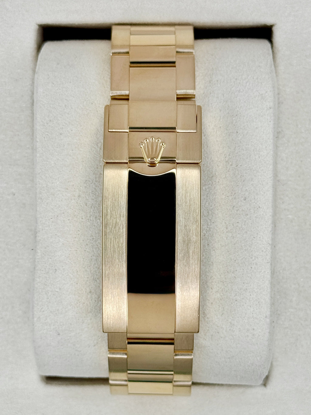 2026 Rolex Deepsea 44mm 136668LB 18K Yellow Gold Blue Dial