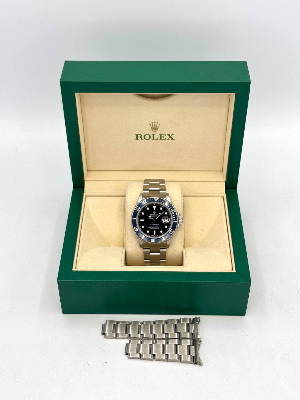 1985 Rolex Submariner 40mm 16800 Stainless Steel Ghost Bezel Black Dial