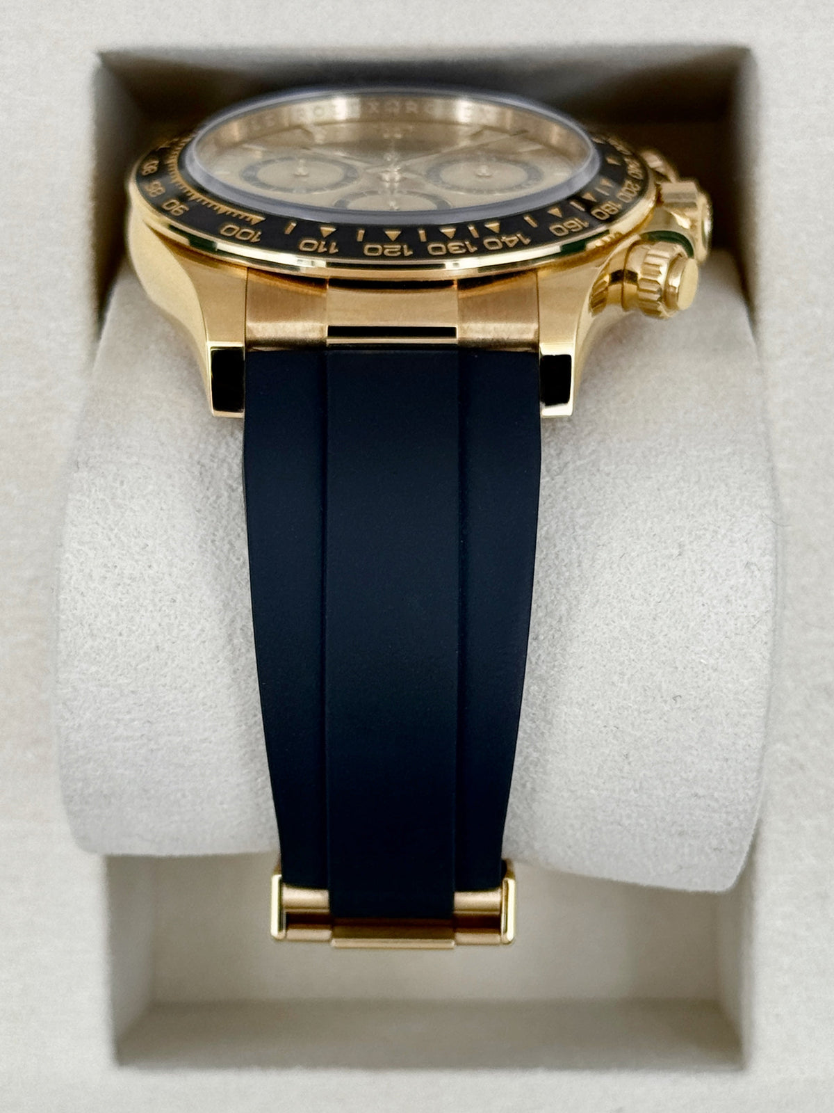 2025 Rolex Daytona 40mm 126518LN Yellow Gold Oysterflex Champagne Dial