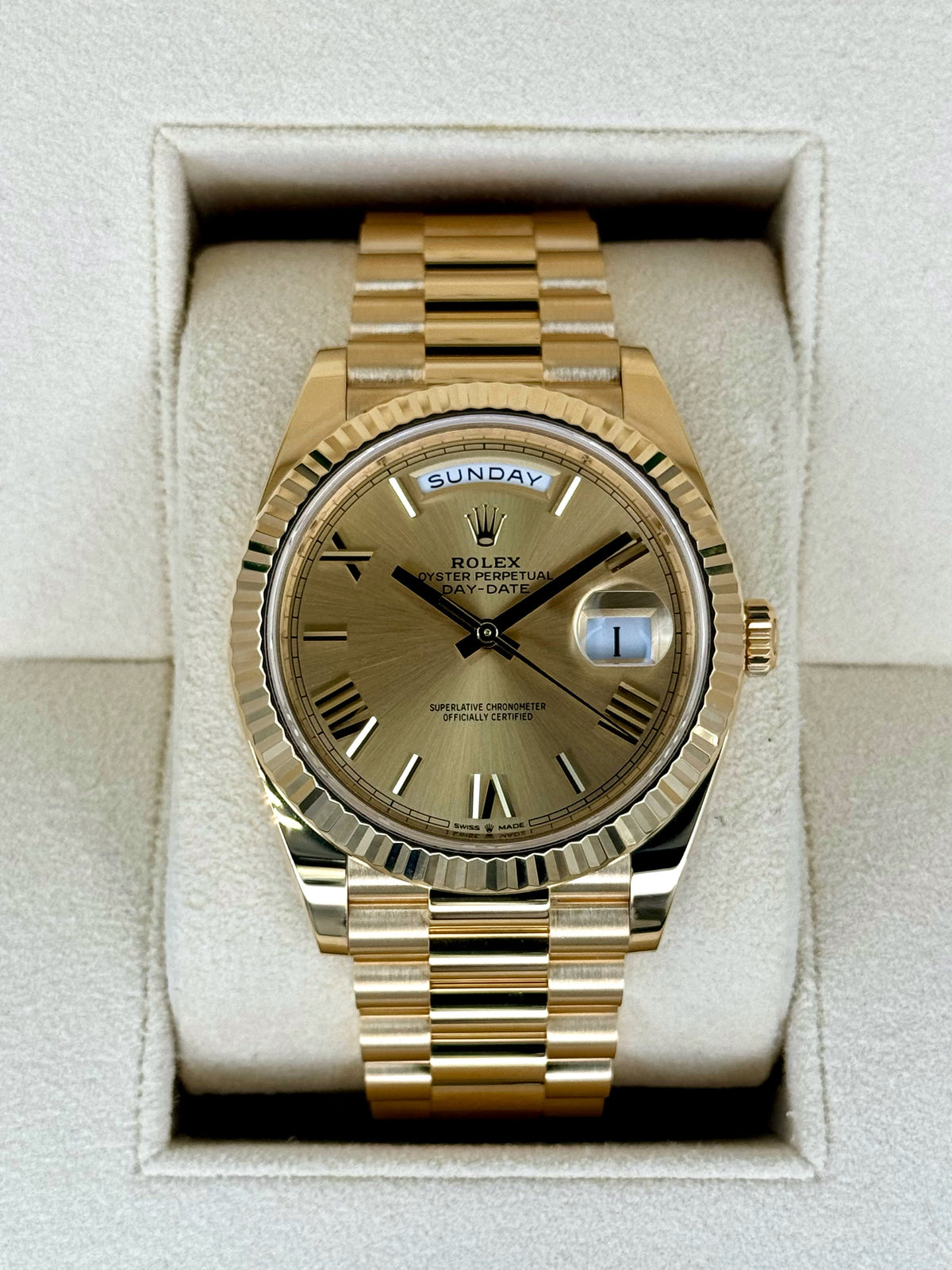 NEW 2025 Rolex Day-Date 40mm 228238 Presidential Champagne Dial