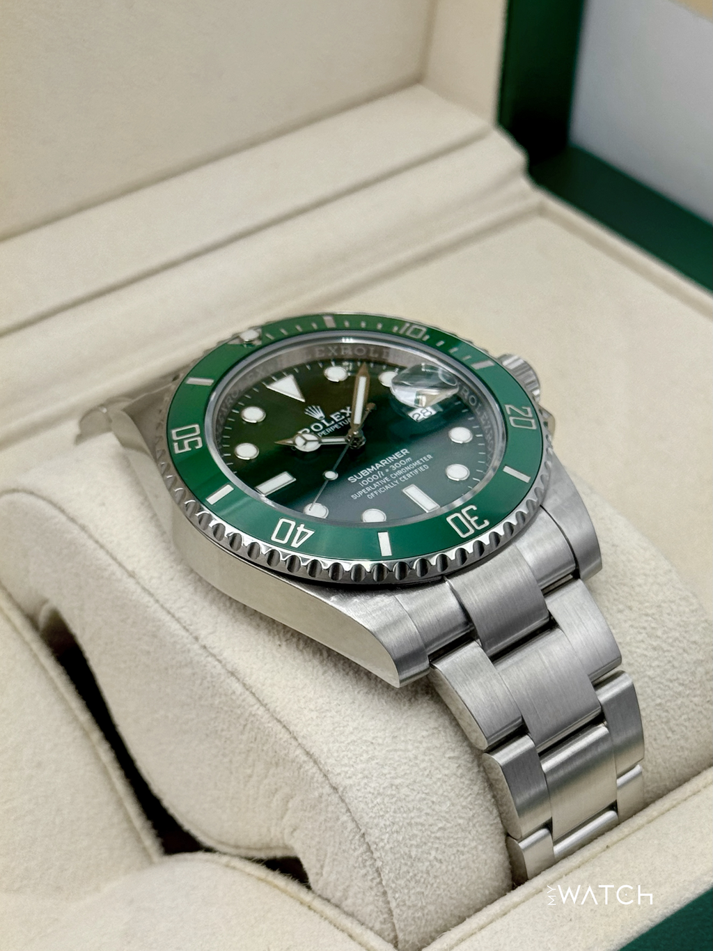 2018 Rolex Submariner “Hulk” 40mm 116610LV Green Dial