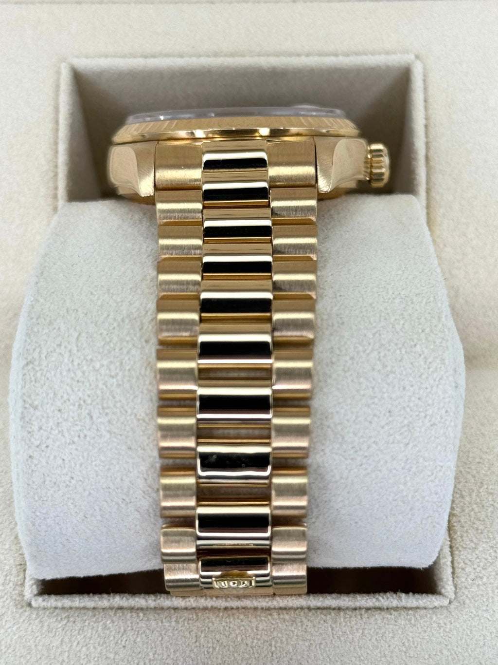 1983 Rolex Day-Date 36mm 18038 Presidential Champagne Diamond Dial