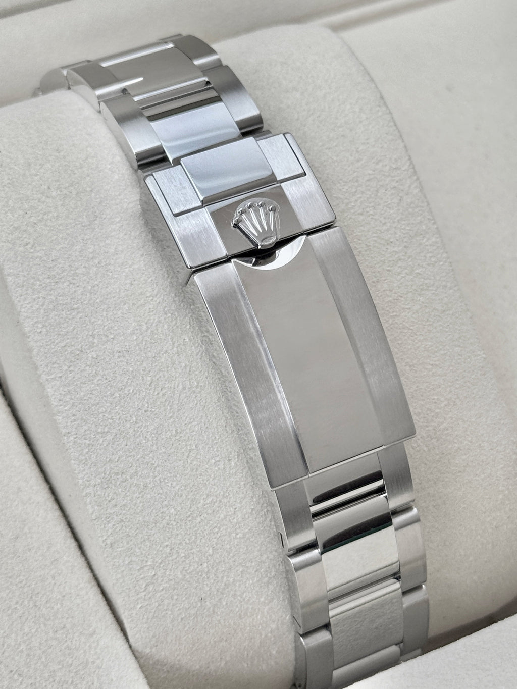 NEW 2026 Rolex GMT-Master II Batman 40mm 126710BLNR Oyster (NEW STYLE CARD)