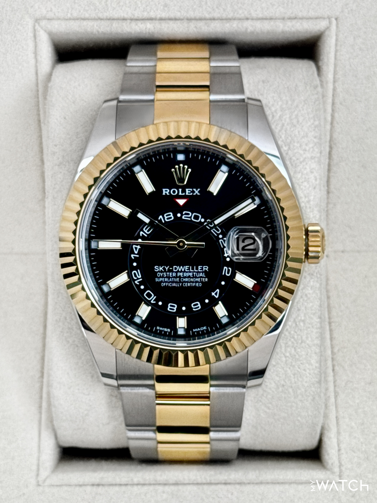 2021 Rolex Sky-Dweller 42mm 326933 Two-Tone Oyster Black Dial