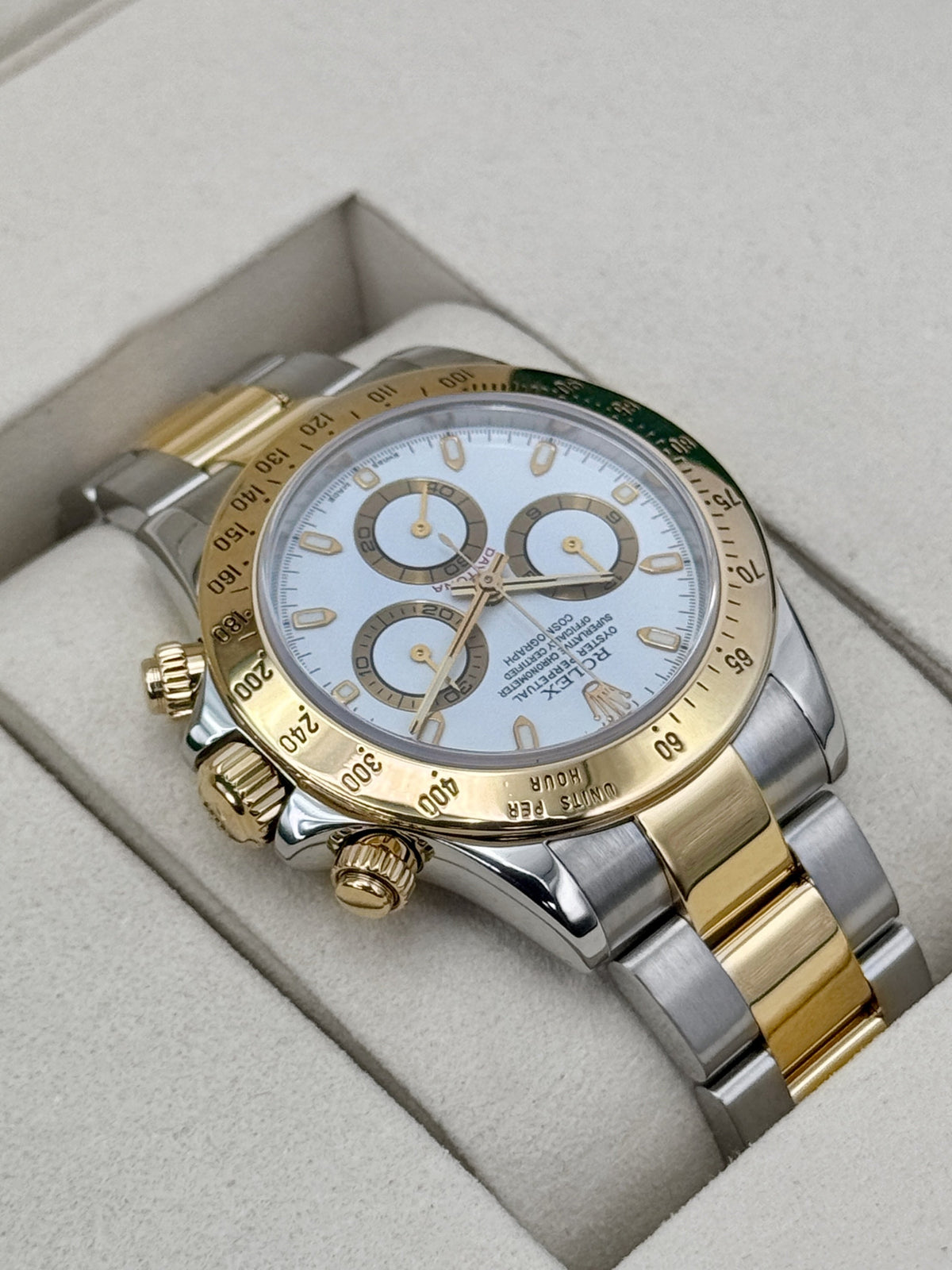 2001 Rolex Daytona 40mm 16523 Two-Tone White Dial