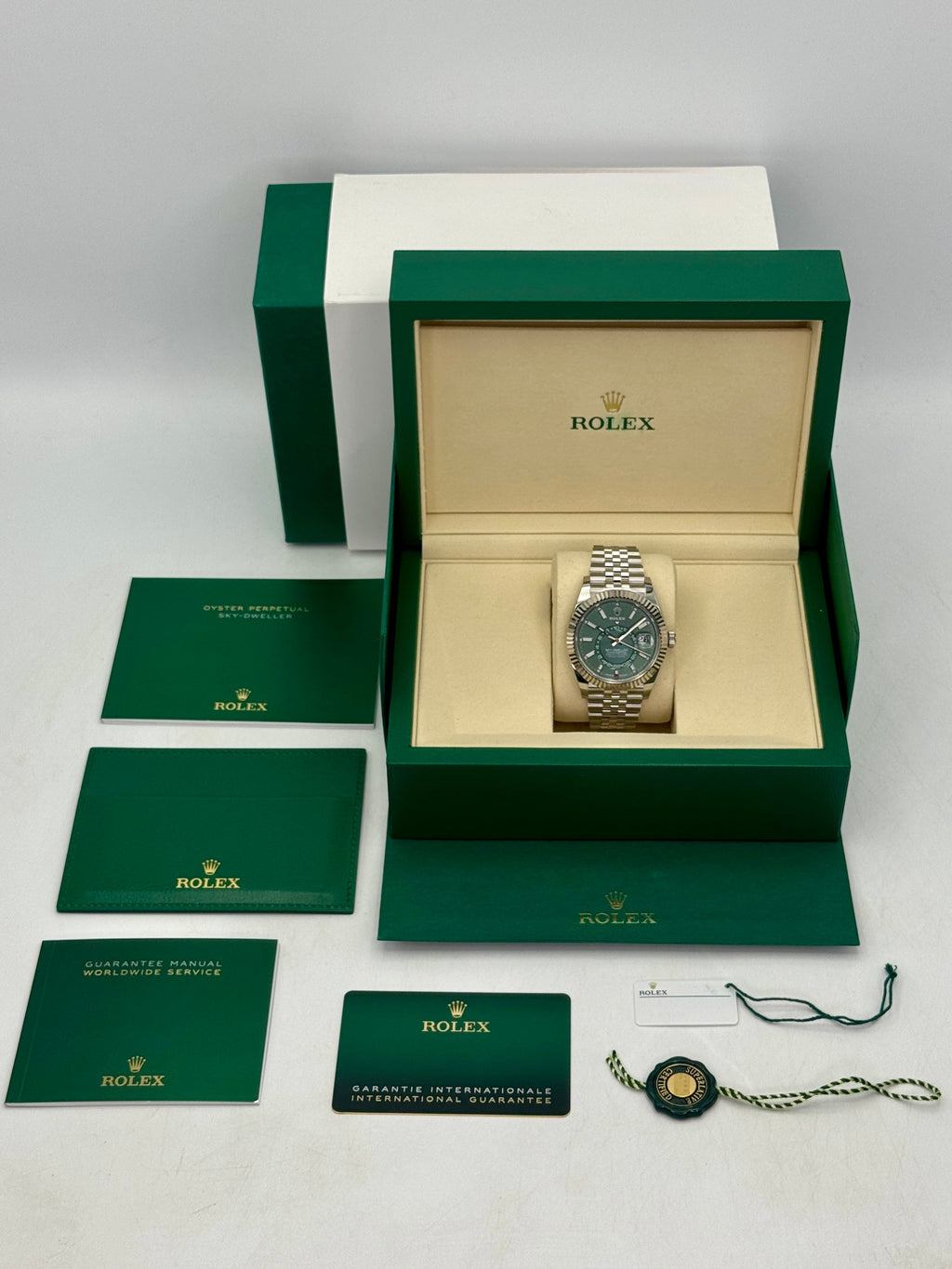 NEW 2026 Rolex Sky-Dweller 42mm 336934 Jubilee Green Dial (STICKERED)