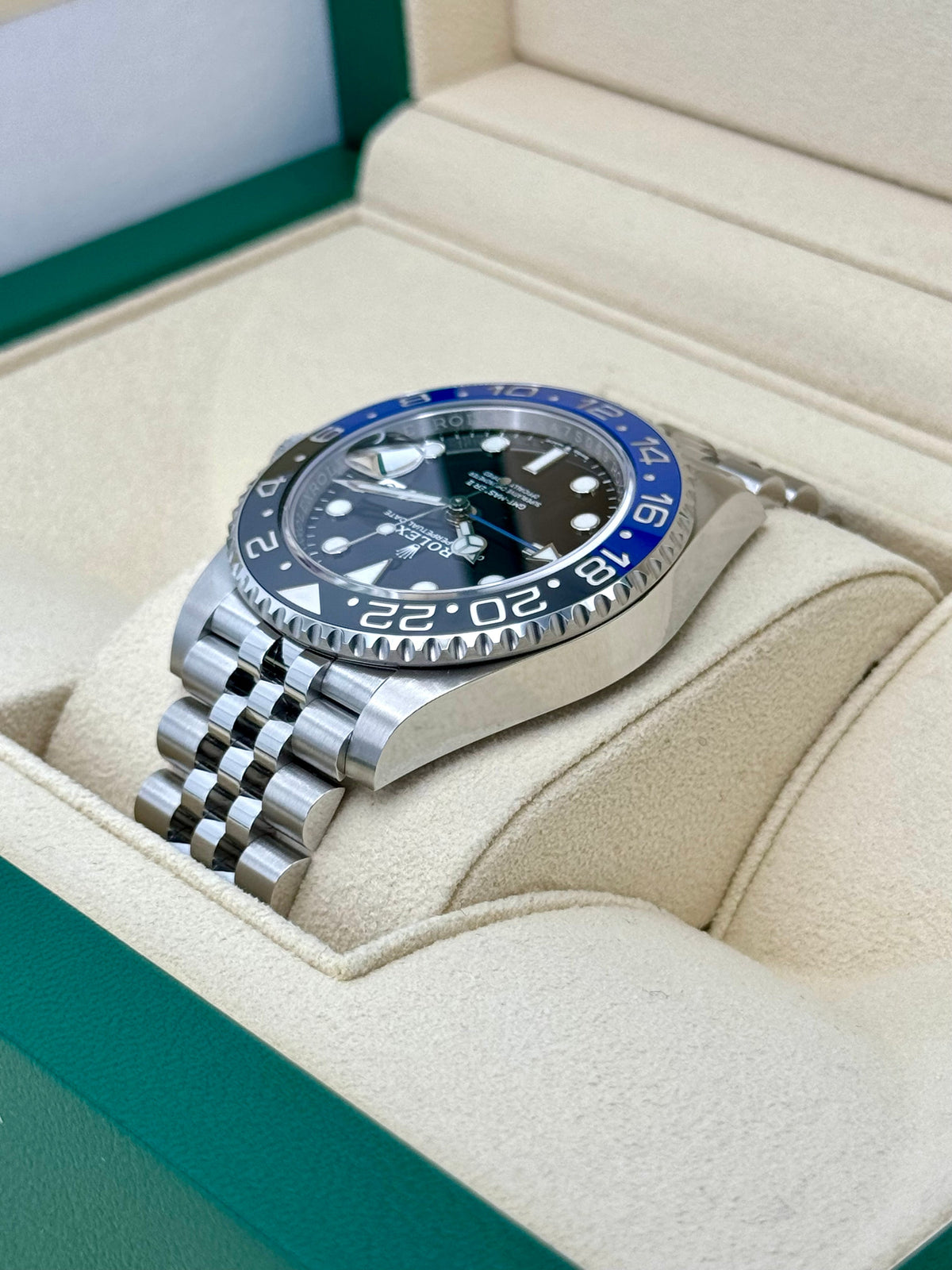 NEW 2022 Rolex GMT-Master II "Batgirl" 40mm 126710BLNR Jubilee Black Dial