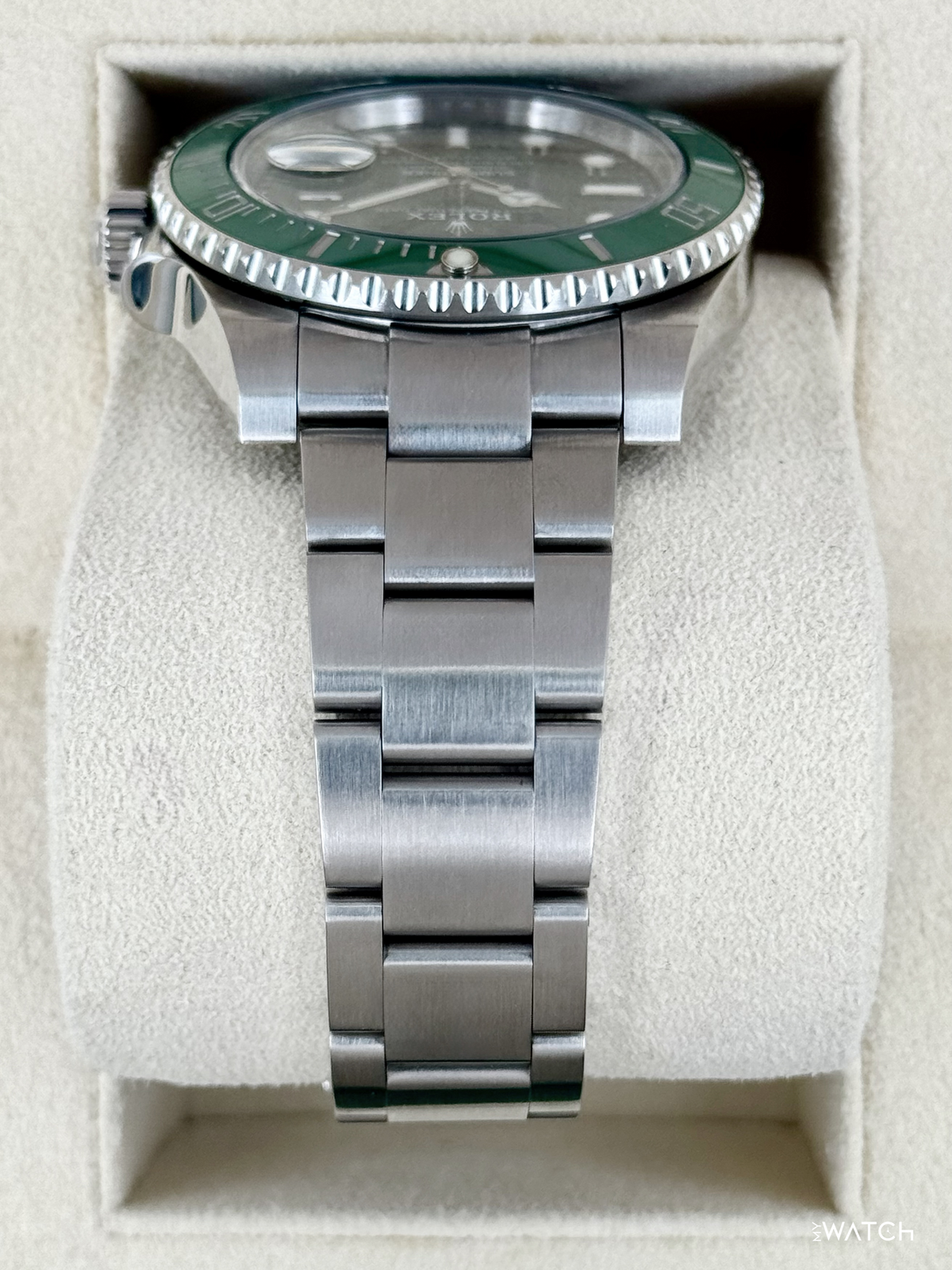 2017 Rolex Submariner “Hulk” 40mm 116610LV Green Dial