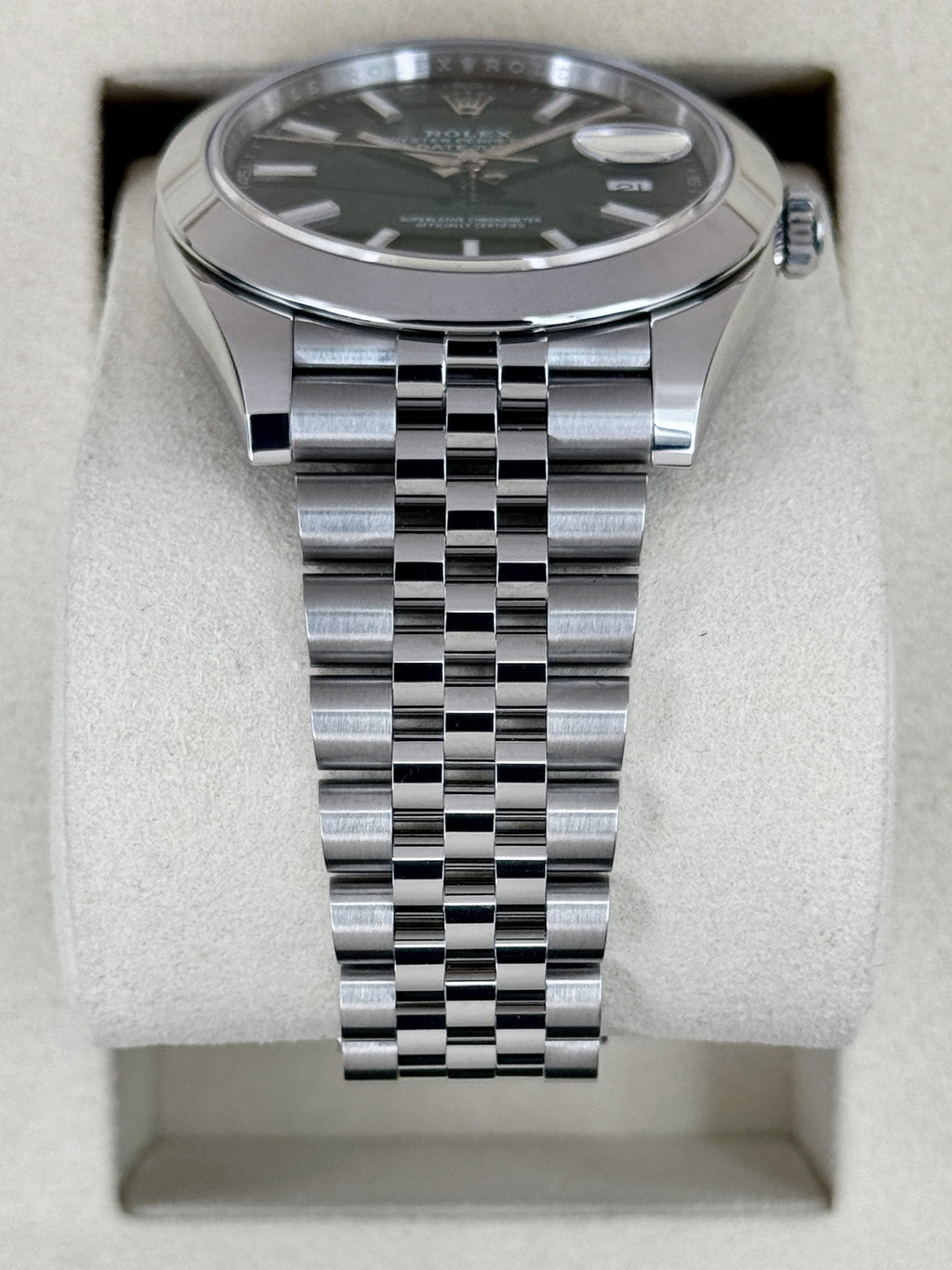 NEW 2026 Rolex Datejust 41mm 126300 Stainless Steel Jubilee Green Ombre Dial