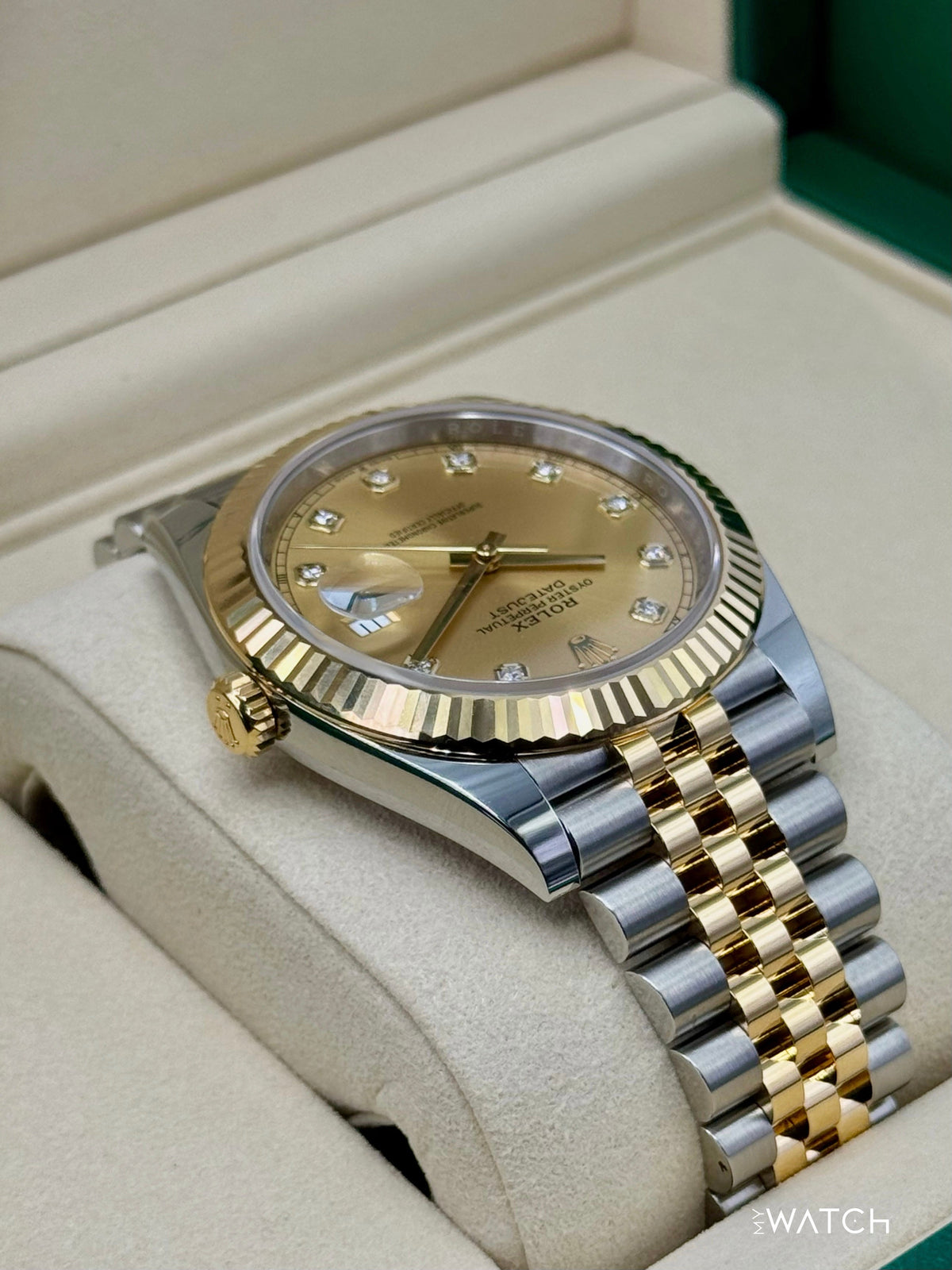 NEW 2026 Rolex Datejust 41mm 126333 Two-Tone Jubilee Champagne Diamond Dial