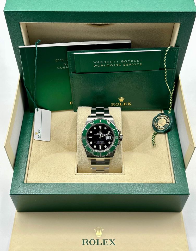 NEW 2023 Rolex Submariner "Starbucks" 41mm 126610LV Black Dial