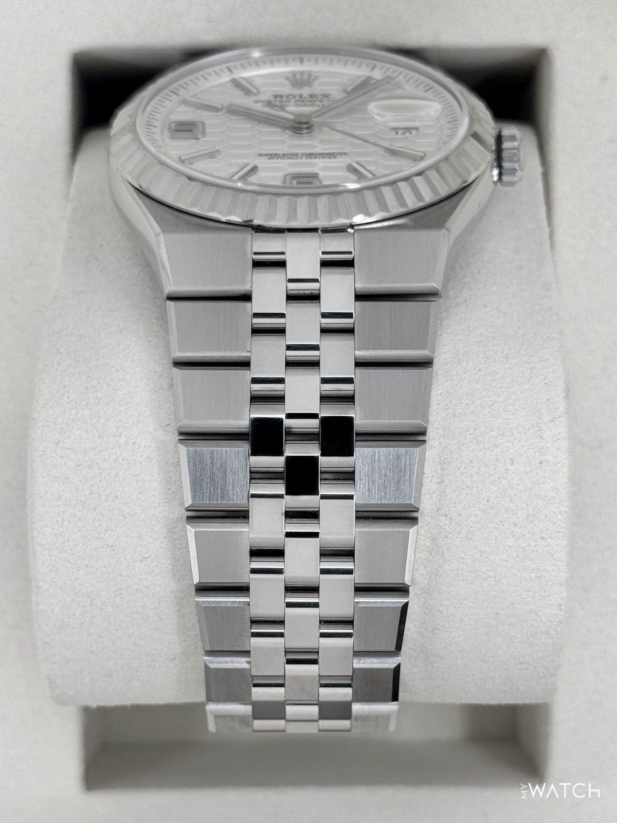NEW 2026 Rolex Land-Dweller 40mm 127334 Stainless Steel Jubilee White Dial