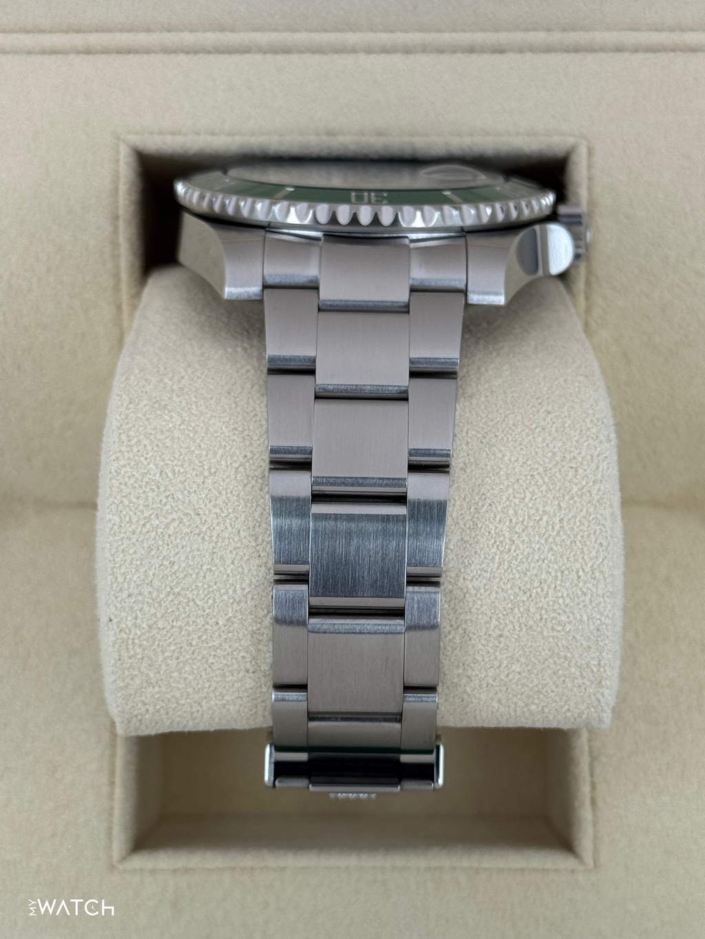 2017 Rolex Submariner "Hulk" 40mm 116610LV Green Dial