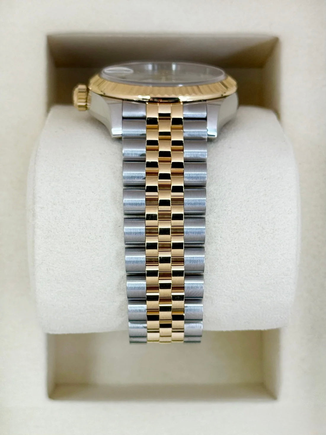 NEW 2026 Rolex Datejust 31mm 278273 Jubilee Mother of Pearl Diamond Dial