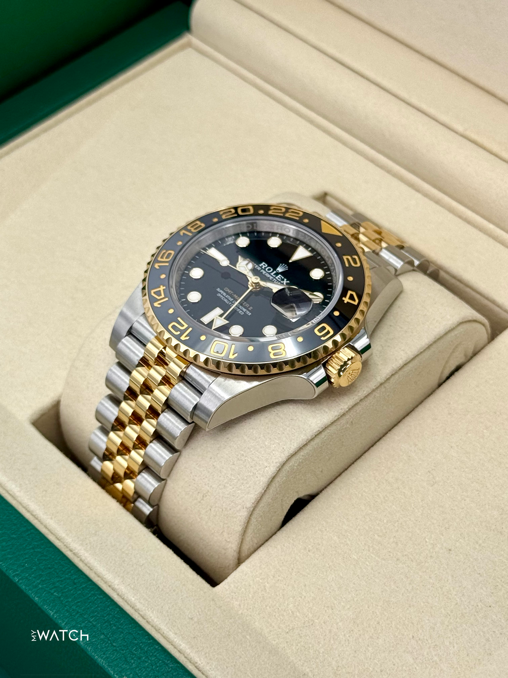NEW 2025 Rolex GMT-Master II 40mm 126713GRNR Two-Tone Jubilee (STICKERED)