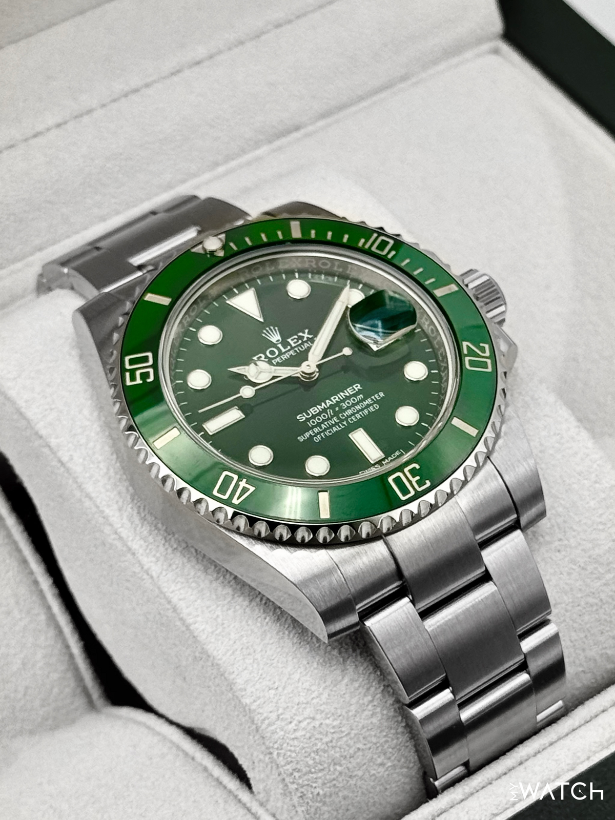 2017 Rolex Submariner “Hulk” 40mm 116610LV Green Dial
