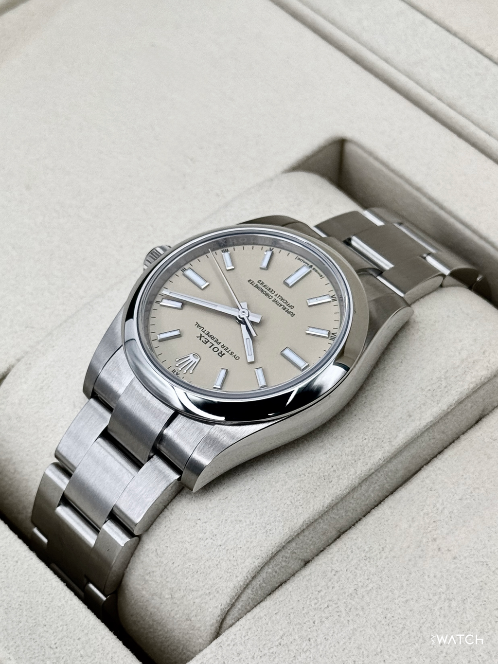 NEW 2026 Rolex Oyster Perpetual 34mm 124200 Stainless Steel Beige Dial