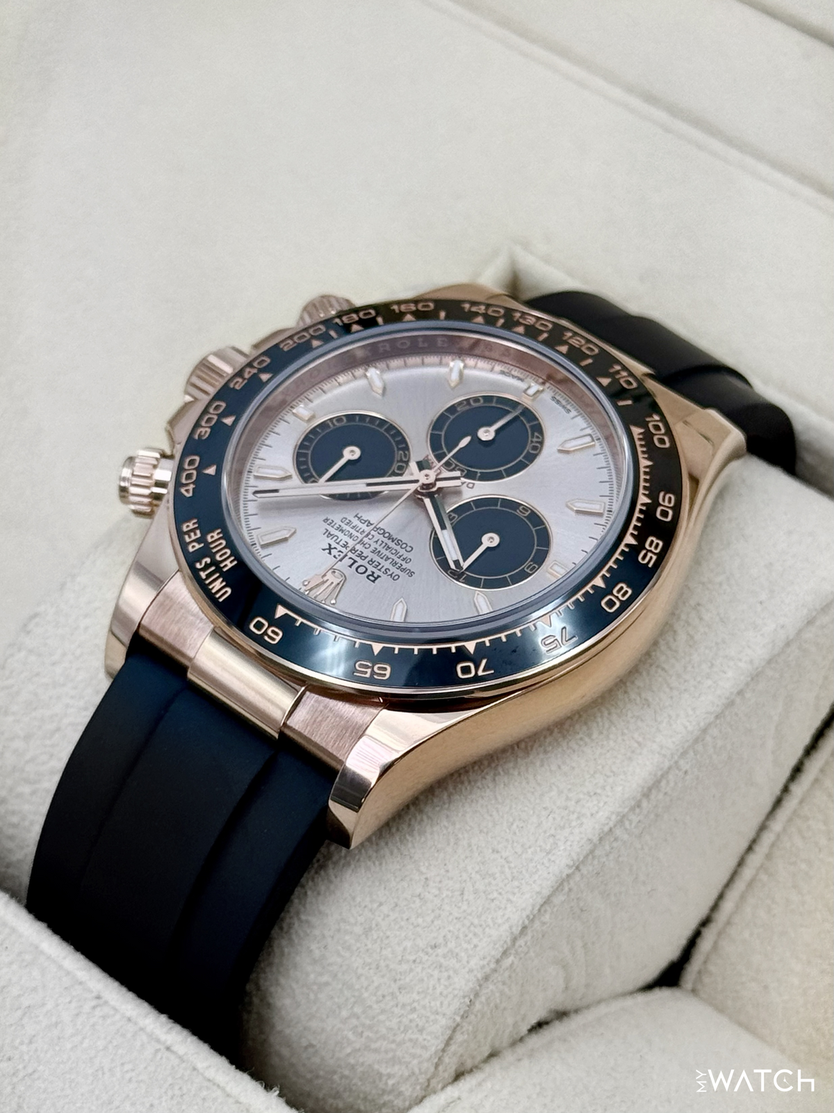 2025 Rolex Daytona 40mm 126515LN Rose Gold Oysterflex Sundust Dial