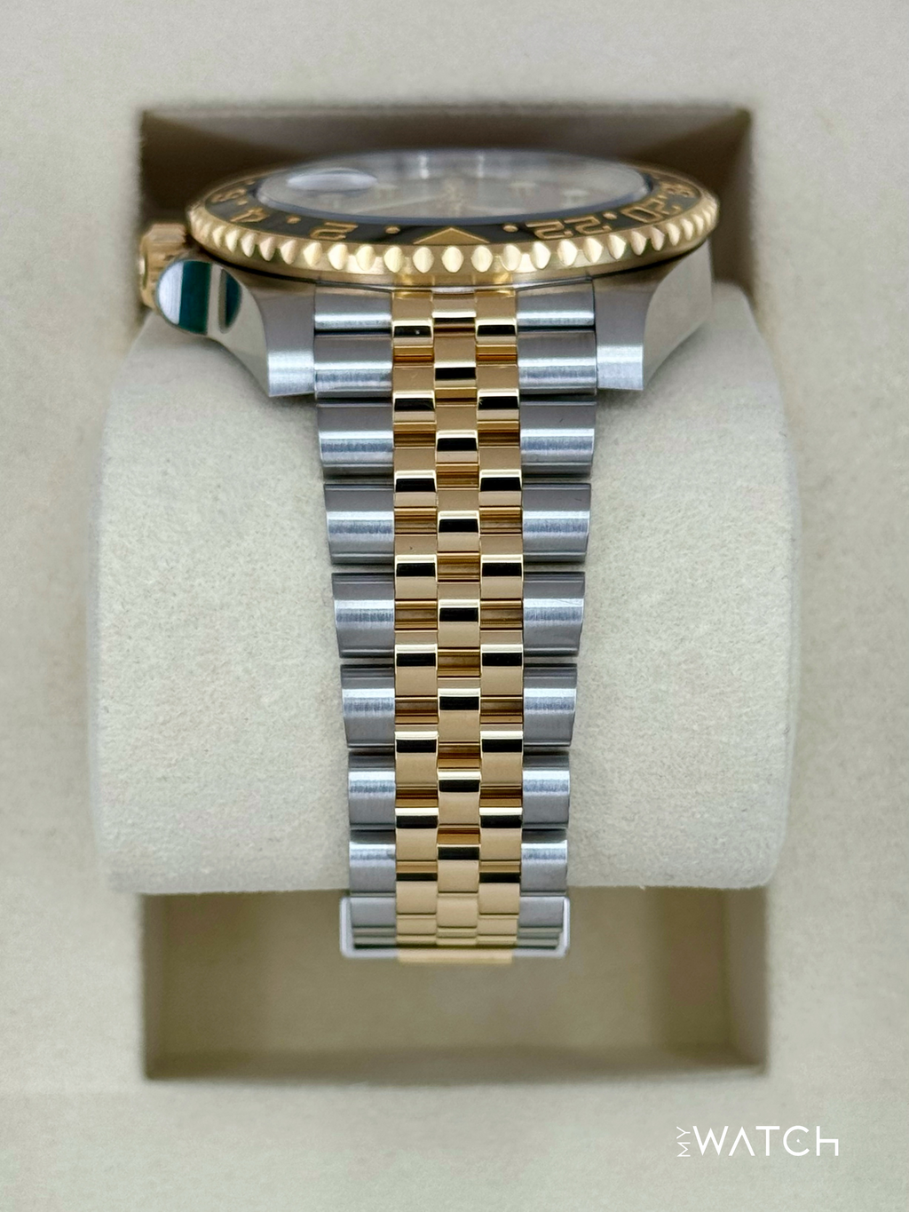 NEW 2025 Rolex GMT-Master II 40mm 126713GRNR Two-Tone Jubilee