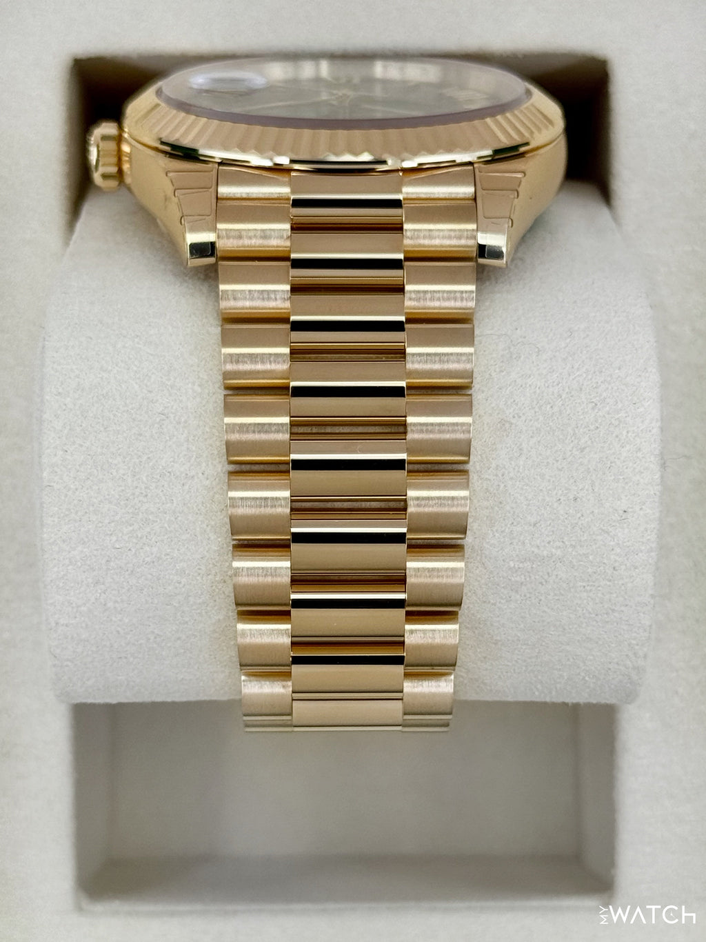 NEW 2026 Rolex Day-Date 40mm 228238 Presidential Green Ombre Dial (STICKERED)
