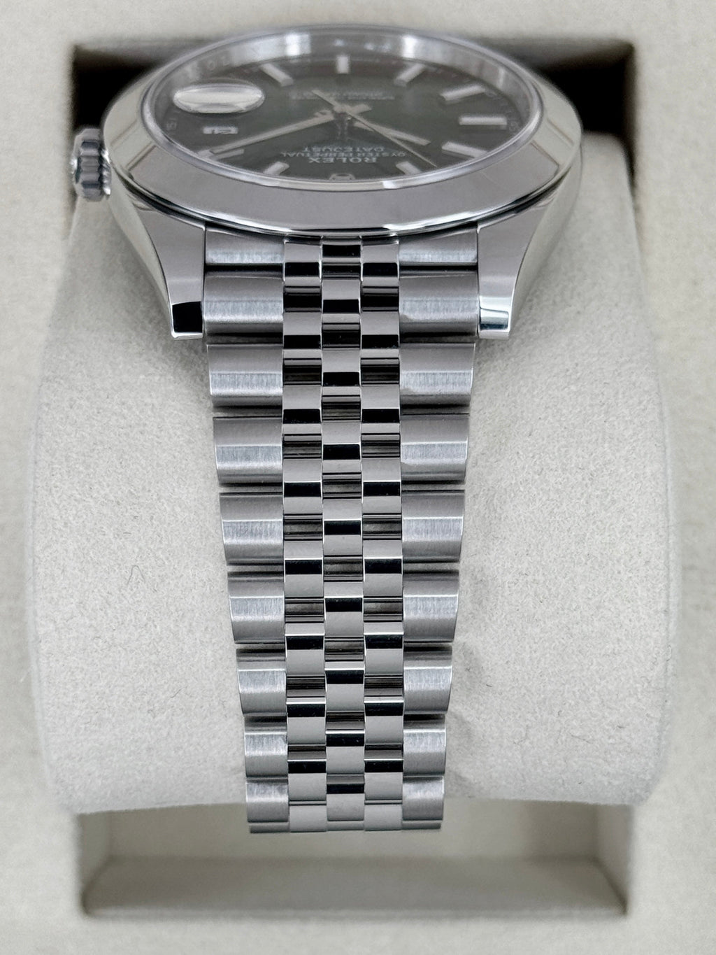 NEW 2026 Rolex Datejust 41mm 126300 Stainless Steel Jubilee Green Ombre Dial