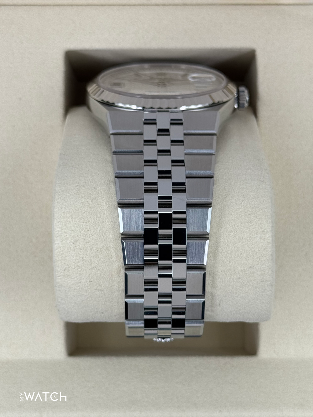 NEW 2026 Rolex Land-Dweller 40mm 127334 Stainless Steel Jubilee White Dial