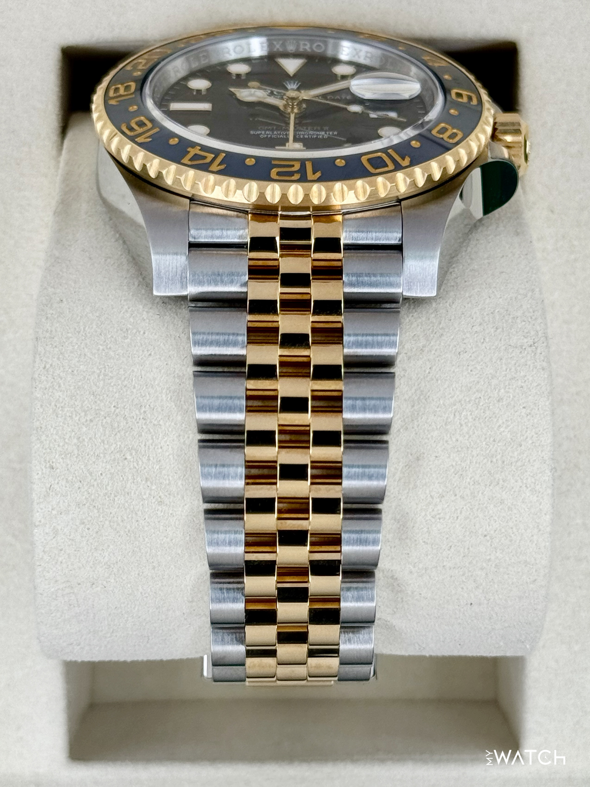 NEW 2026 Rolex GMT-Master II 40mm 126713GRNR Two-Tone Jubilee (STICKERED)