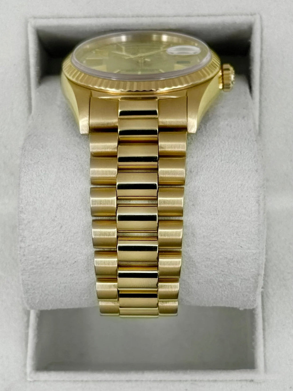 1990 Rolex Day-Date 36mm 18238 Presidential 18kt Yellow Gold Champagne Dial (CPO)